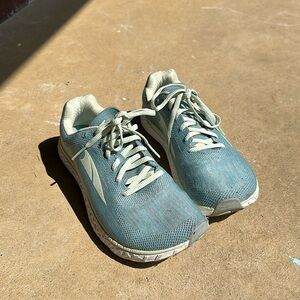 Pre-owned altra Escalante zero drop